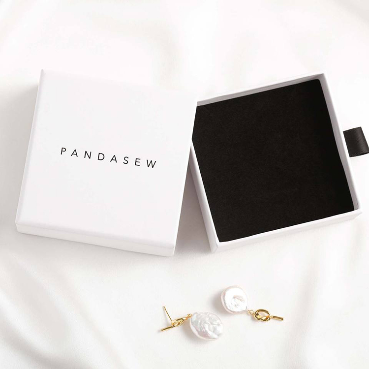 9.cardboard paper jewelry box gift case