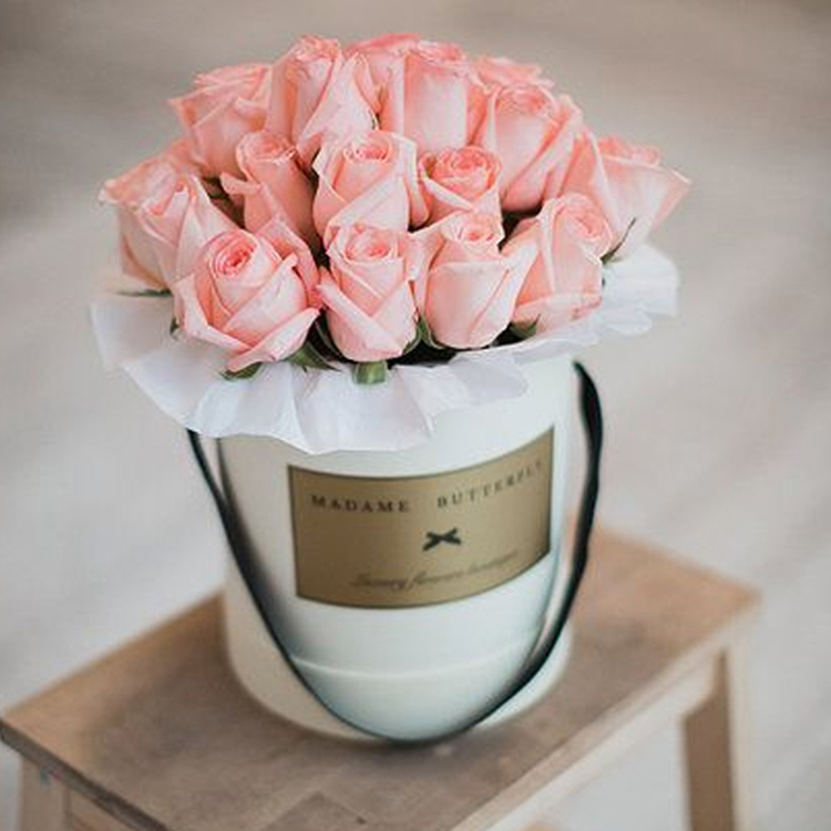 White single flower box with handle