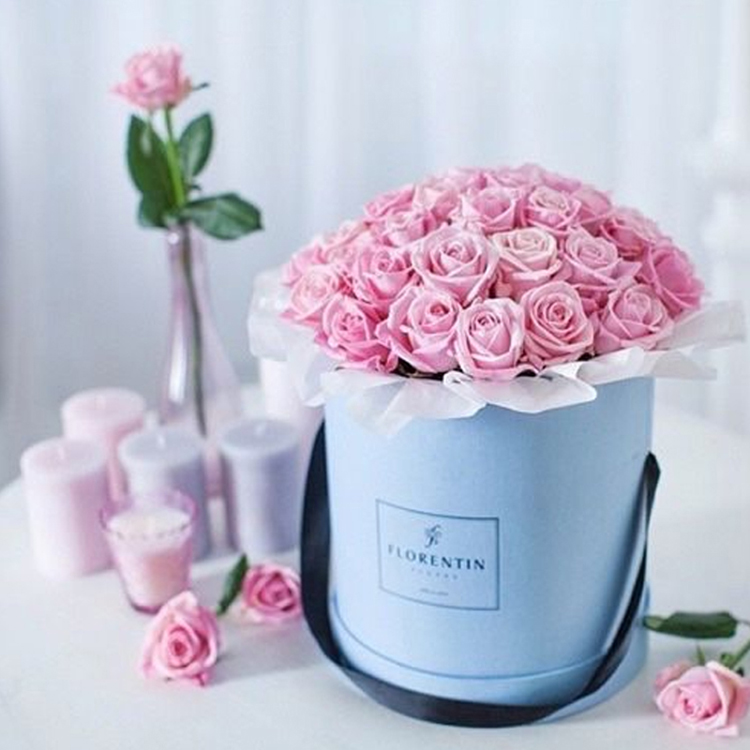 Exquisite single flower box with handle