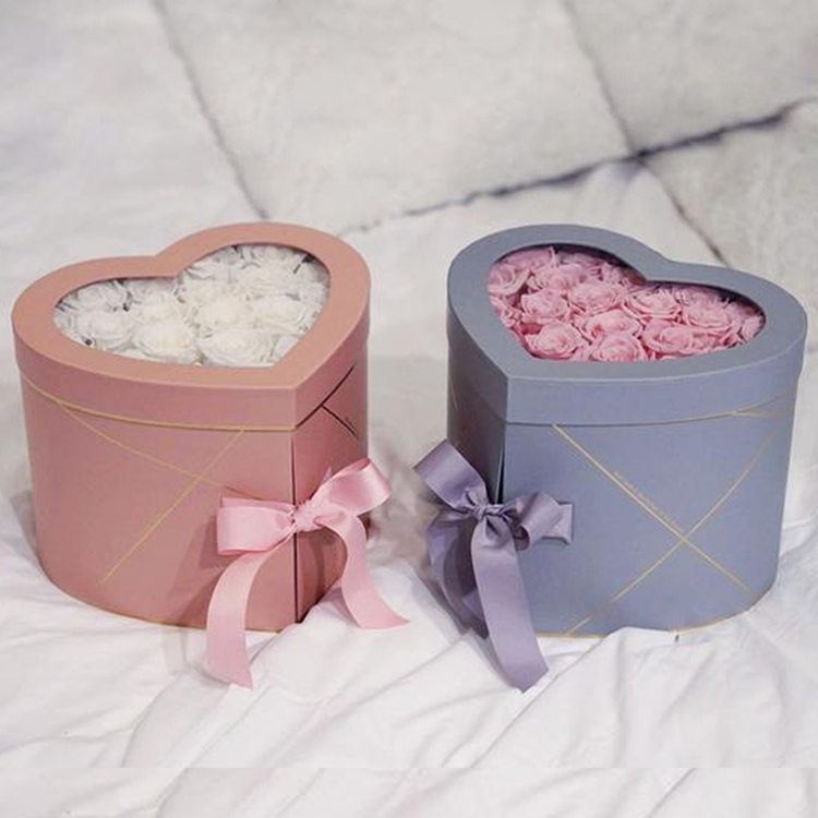 Wholesales luxury heart flower box with PVC window
