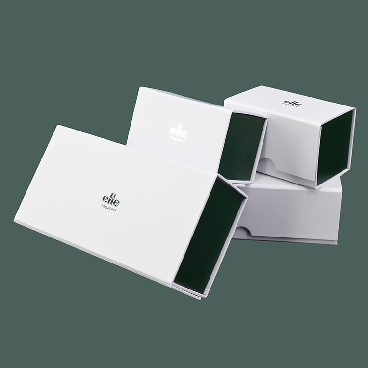white folding box 3 